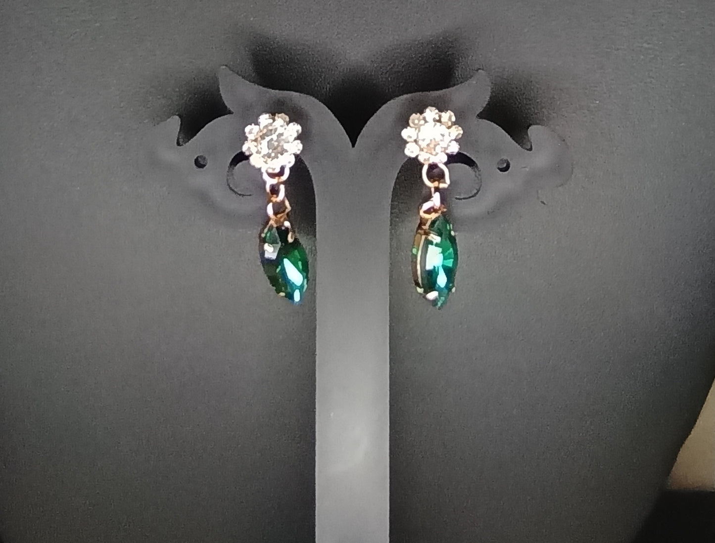 Gleaming Necklace set -green