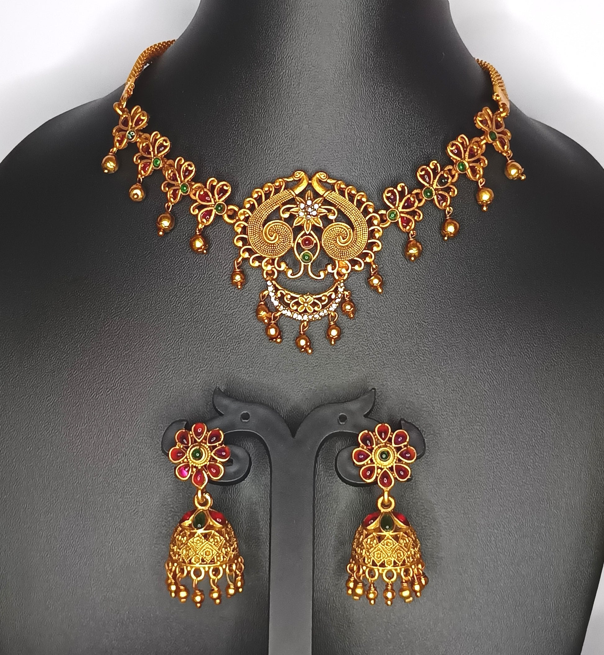 Compelling Antique Choker heart