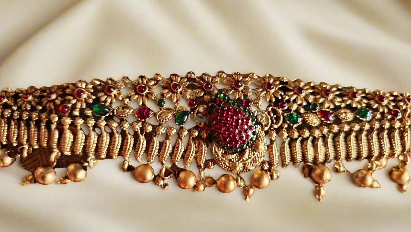 Dazzling Antique Kundan Work with Gold Beads waist belt