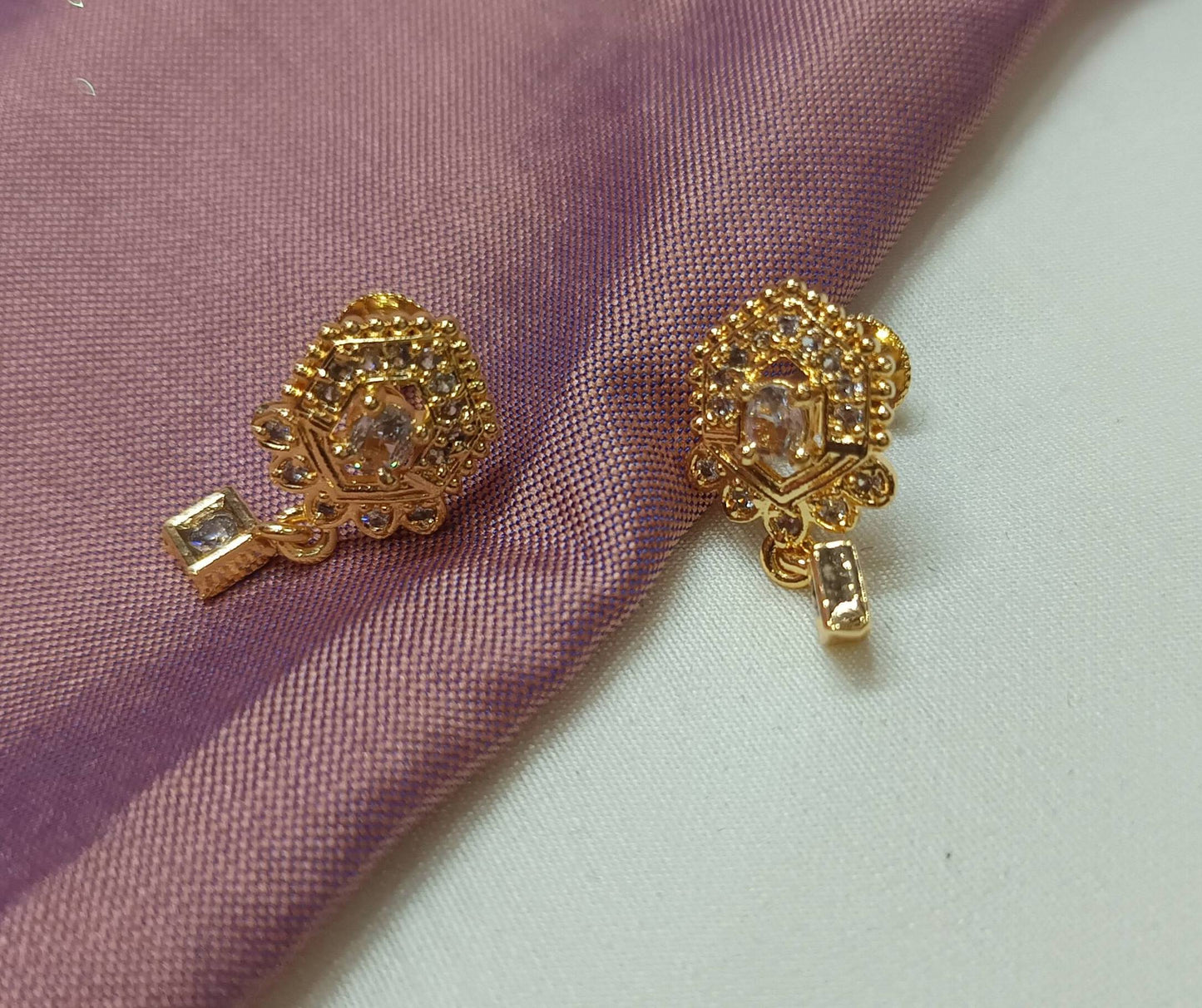 Hexogonal stud earrings