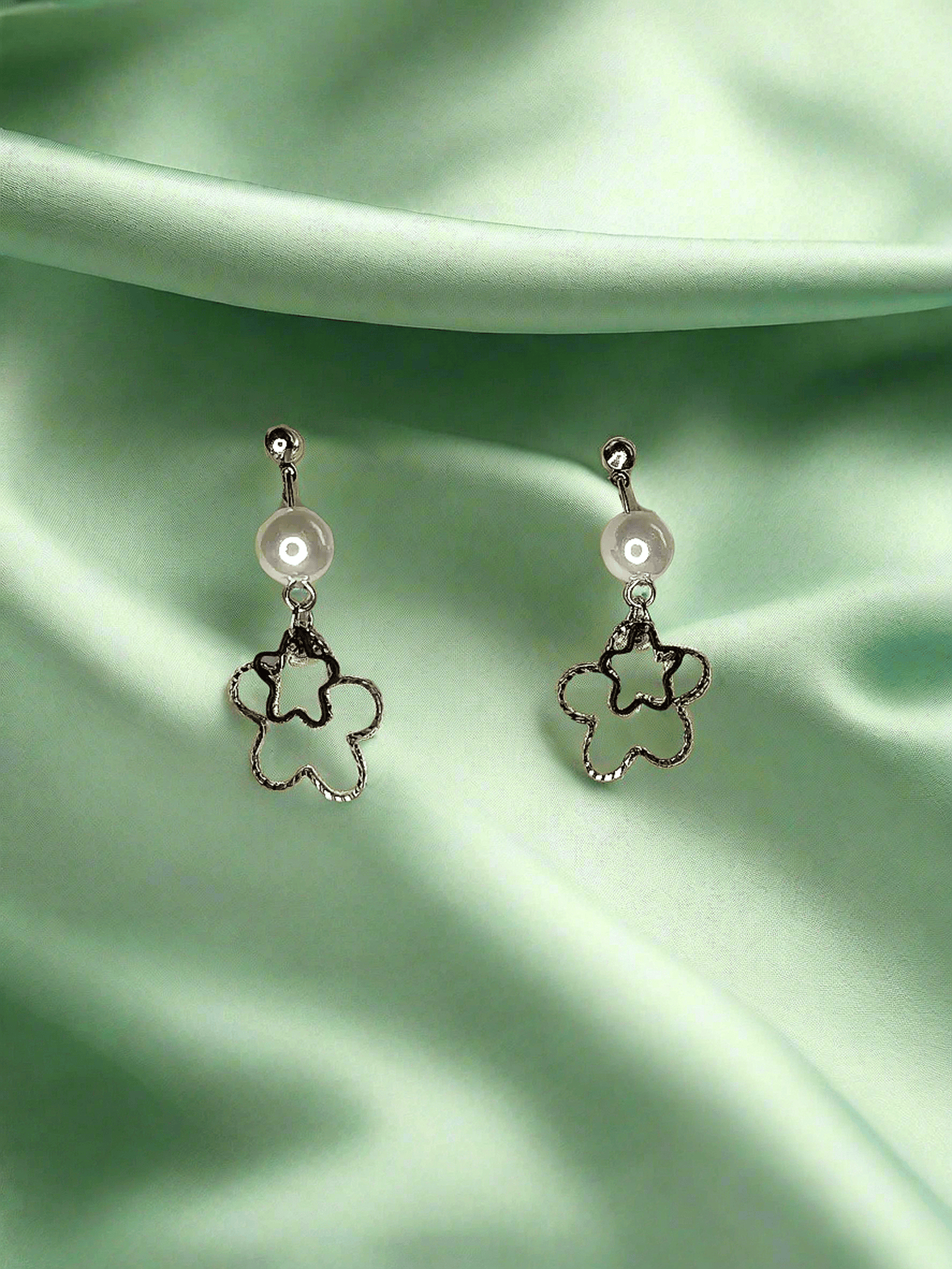 trendy earrings women girls korean western stylish fancy light weight shiny cubic zirconia diamond pearl alloy drops danglers hoop earring tassel earring Korean fashion earrings and dangler
K-style jewelry
Minimalist trendy statement earrings
Chic jewelry
Elegant drop earrings
Pearl dangler earrings
Geometric Delicate earrings
Crystal drop earrings
Trendy Korean earrings
Aesthetic earrings
Cute Korean earrings
Y2K earrings
K-pop inspired earrings
Modern chic jewelry
Luxury fashion earrings
Office wear earr
