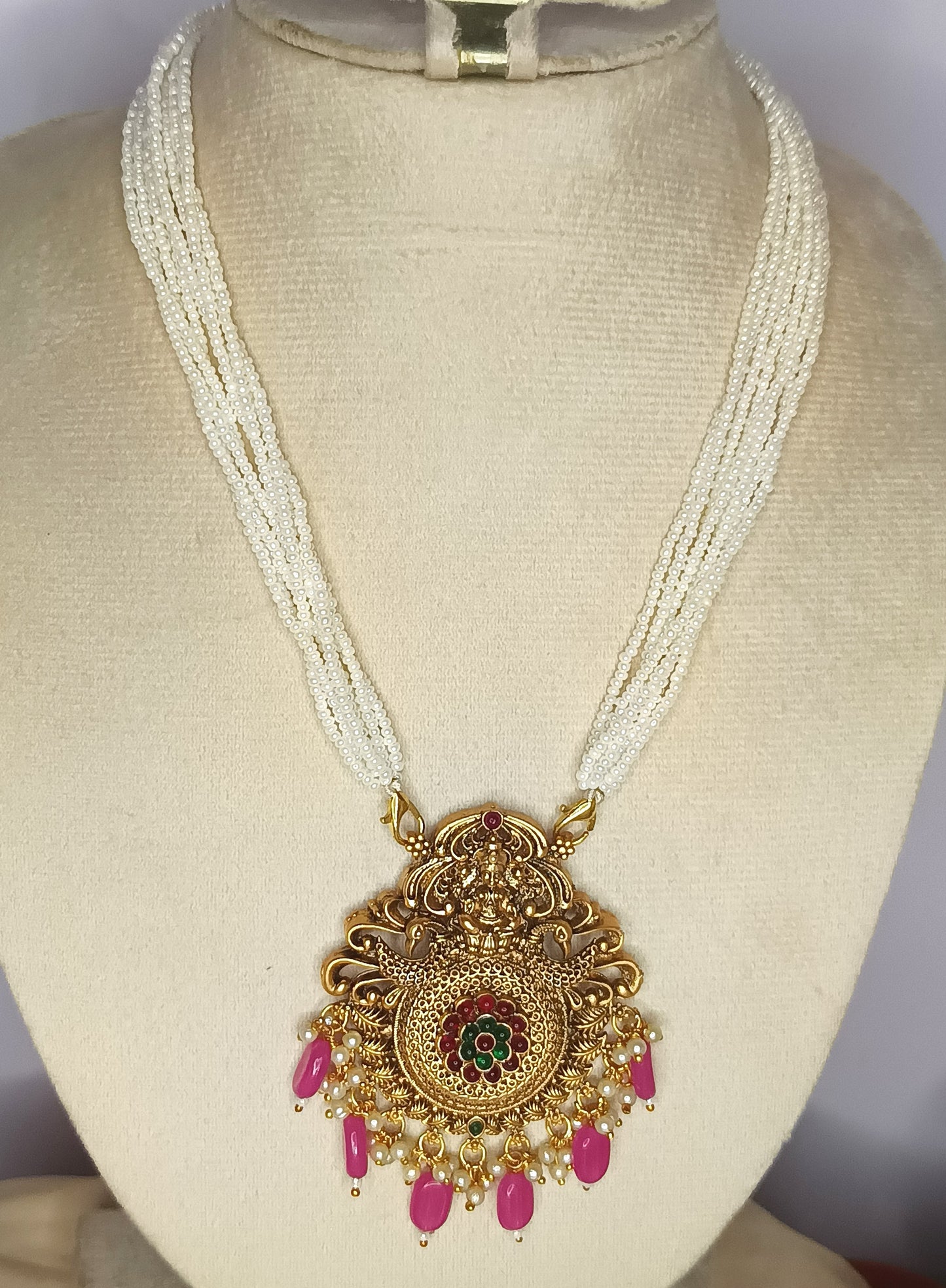 White Bead Chain with pendent