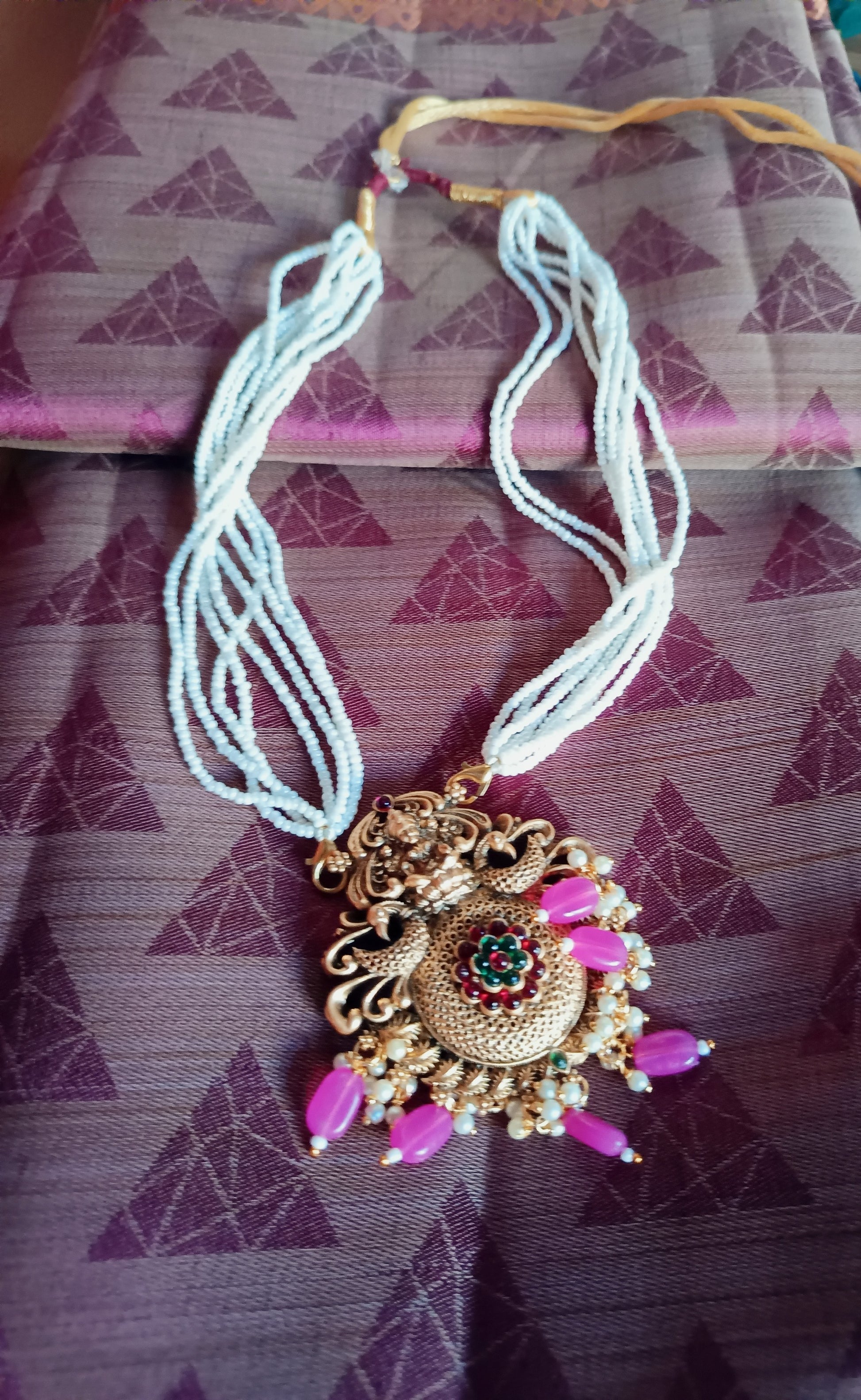 White Bead Chain with pendent