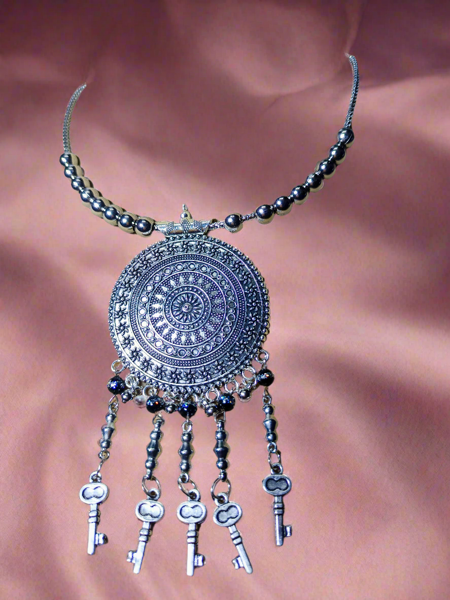 best quality oxidised jewellery necklace casual college evening fun
oxidised jewellery long necklace 
Lightweight Bohemian Silver Pendant Necklace Handcrafted Minimalist
