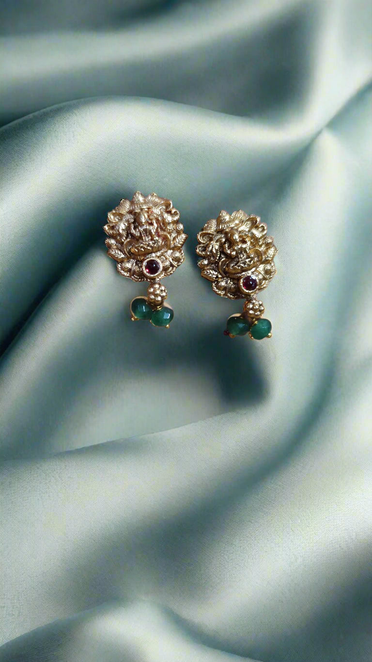 Invisible Gold Chain with pendent and ruby and Emerlad with pearls