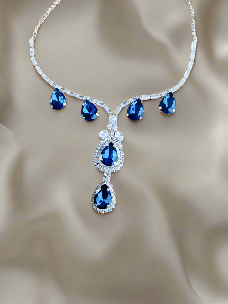 Alluring  Rhodium plated American diamond Necklace set