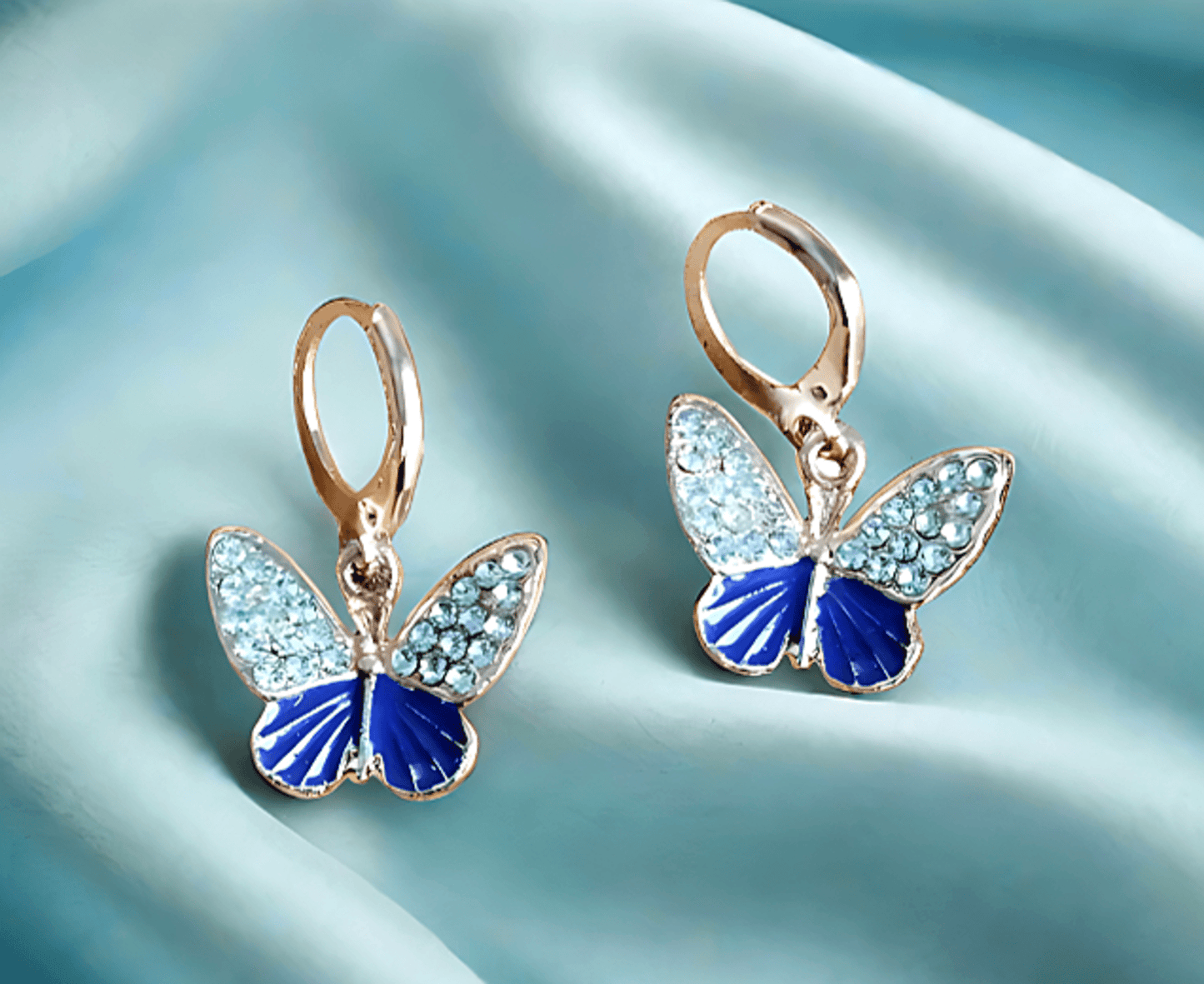 gold plated AD stone butterfly earrings hoop dangler
Enamel Butterfly Charms Handmade Insect Earrings
Girls college party
