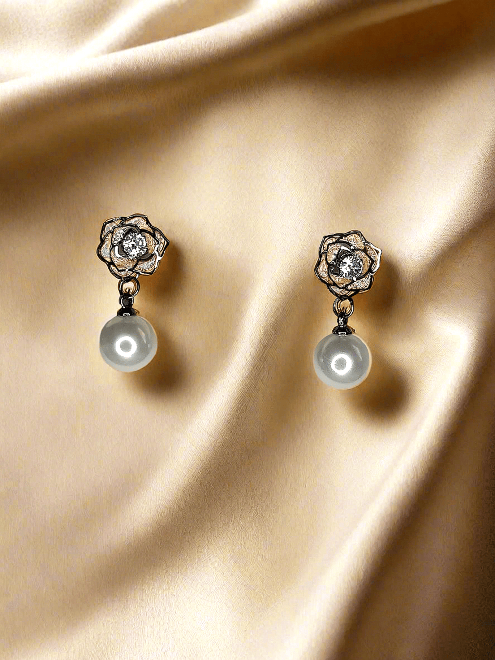 Trendy light weight shiny earring with korean western stylish danglers*b-BELK007b-[color]-[material]-PunnagaiDJ